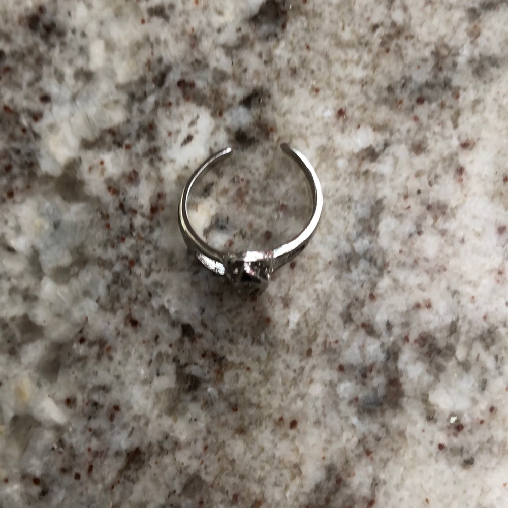 Flip top toe ring - Picture 2 of 4